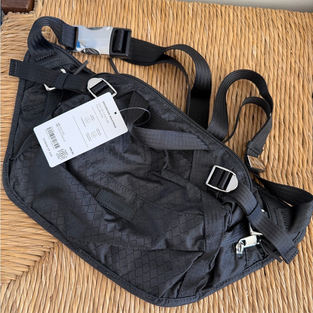 Athleta NWT Excursion‎ Waistbag Everywhere Stowaway Fanny Pack Bag Black - Picture 11 of 13